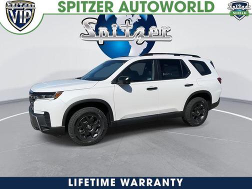 Platinum White Pearl 2026 Honda Pilot TrailSport