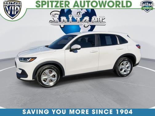 Platinum White Pearl 2025 Honda HR-V LX
