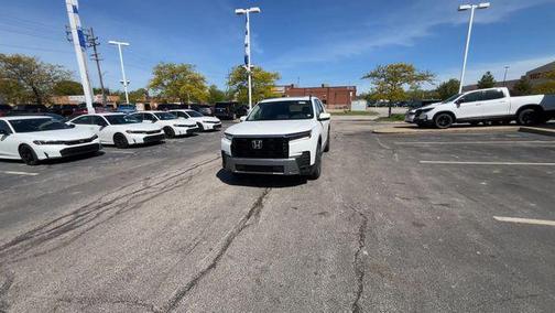Platinum White Pearl 2026 Honda Pilot Elite