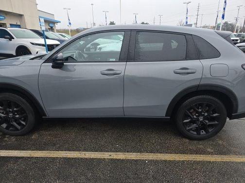 Urban Gray Pearl 2023 Honda HR-V AWD Sport