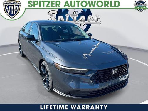 Meteorite Gray Metallic 2026 Honda Accord SE