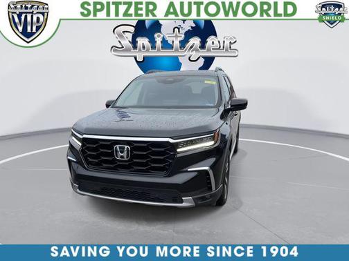 Crystal Black Pearl 2025 Honda Pilot Touring 8-Passenger