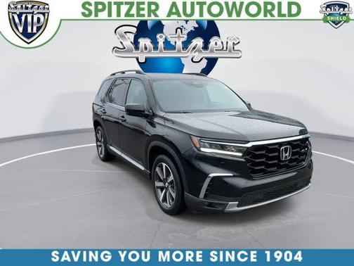 Crystal Black Pearl 2025 Honda Pilot Touring 8-Passenger