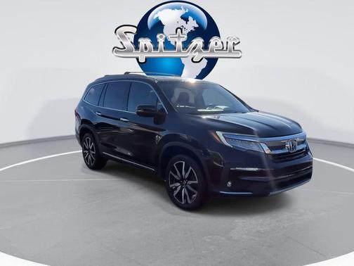 2022 Honda Pilot Touring 8-Passenger