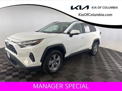 2022 Toyota RAV4 Hybrid XLE