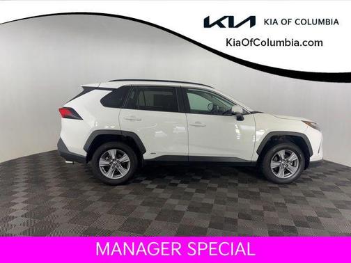 2022 Toyota RAV4 Hybrid XLE
