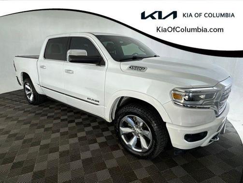Ivory White Tri-Coat Pearlcoat 2019 RAM 1500 Limited