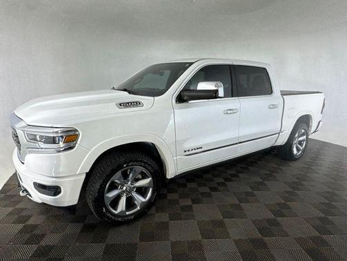 Ivory White Tri-Coat Pearlcoat 2019 RAM 1500 Limited