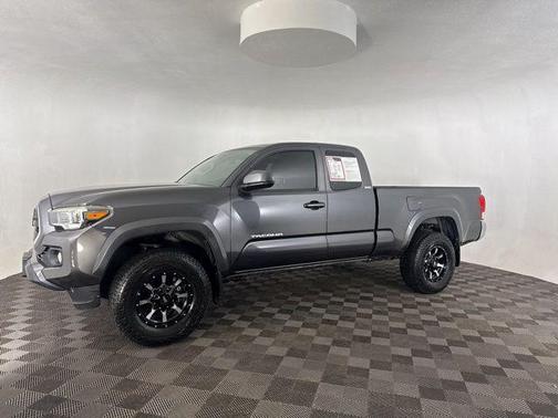 2017 Toyota Tacoma SR5