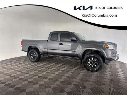 2017 Toyota Tacoma SR5