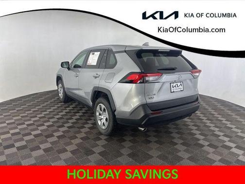 2022 Toyota RAV4 LE