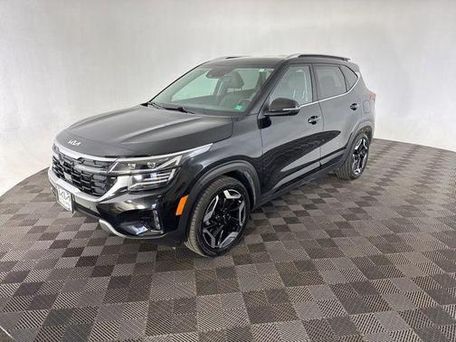 Fusion Black 2024 Kia Seltos SX Turbo