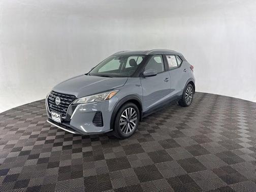 2022 Nissan Kicks SV