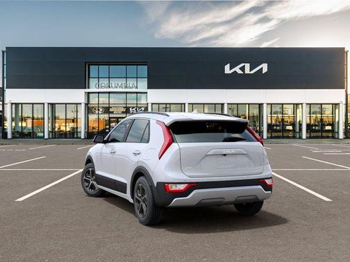 Snow White Pearl 2026 Kia Niro EX