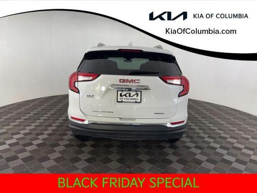 2024 GMC Terrain SLT