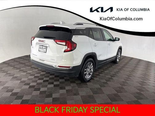 2024 GMC Terrain SLT