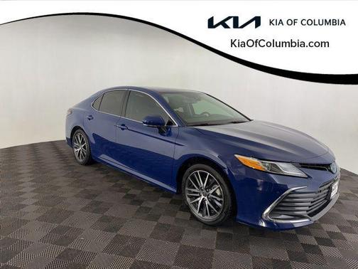 2023 Toyota Camry Hybrid XLE