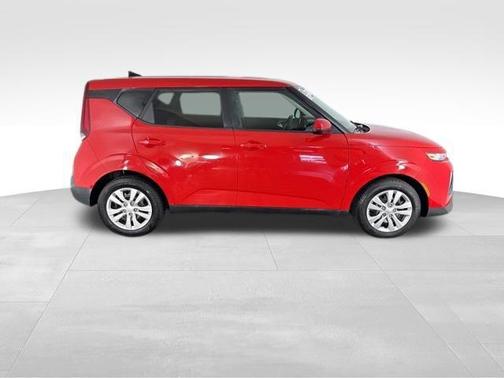 Inferno Red 2022 Kia Soul LX