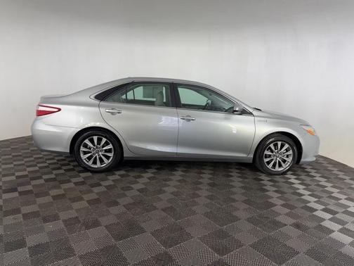 2016 Toyota Camry Hybrid XLE