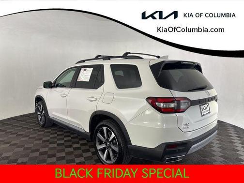 2025 Honda Pilot Touring 8-Passenger