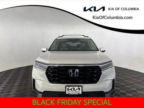 2025 Honda Pilot Touring 8-Passenger