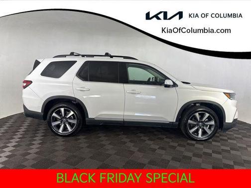 2025 Honda Pilot Touring 8-Passenger