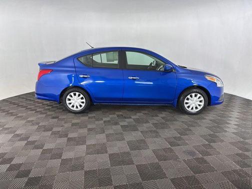 2016 Nissan Versa 1.6 SV