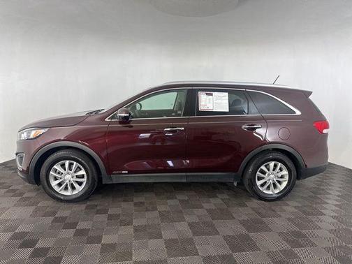 2018 Kia Sorento LX