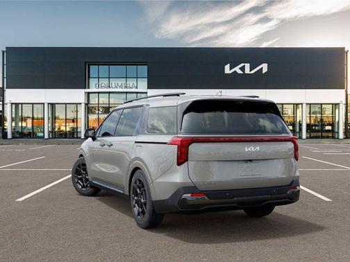 2025 Kia Carnival SX