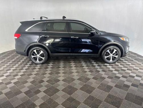 Ebony Black 2017 Kia Sorento EX