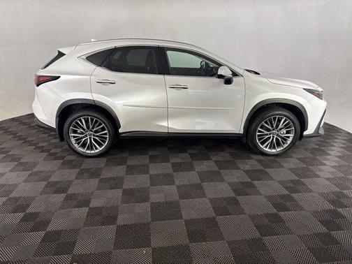 White Pearl 2023 Lexus NX 350 Luxury