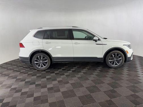 2022 Volkswagen Tiguan 2.0T SE 4MOTION