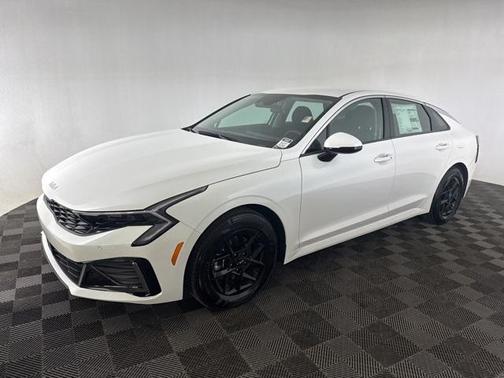 2025 Kia K5 LXS