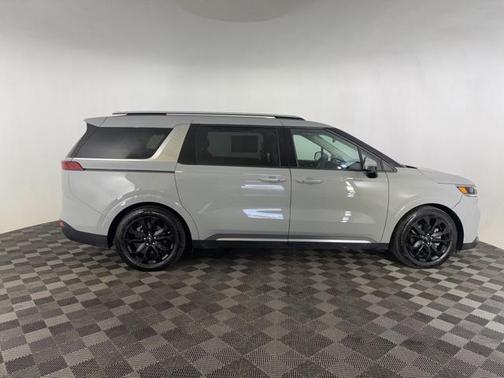2024 Kia Carnival SX Prestige