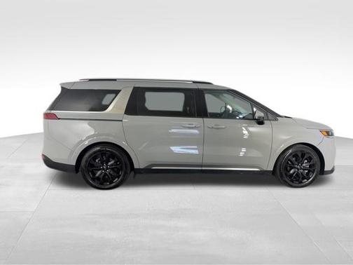 2024 Kia Carnival SX Prestige