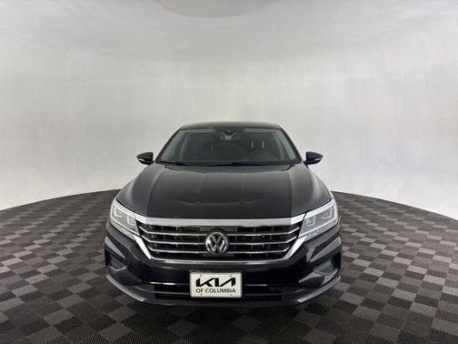 2020 Volkswagen Passat 2.0T SE