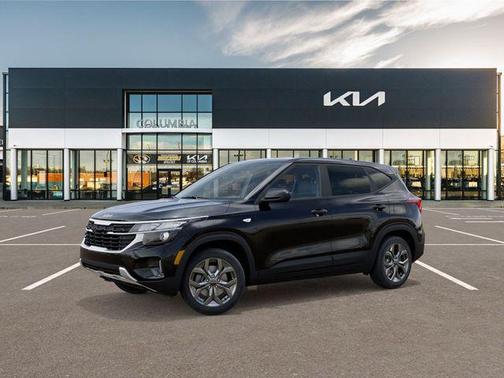 Fusion Black 2026 Kia Seltos LX