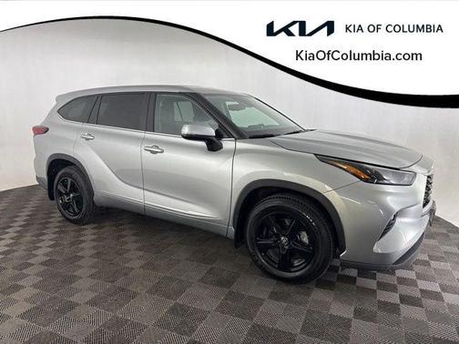 2023 Toyota Highlander LE