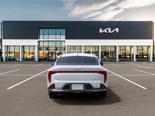 Snow White Pearl 2026 Kia K4 GT-Line