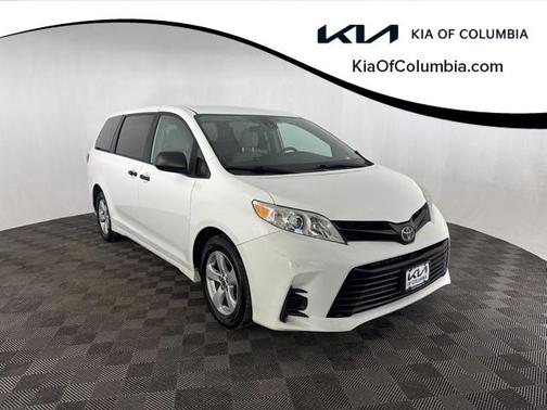 2019 Toyota Sienna SE