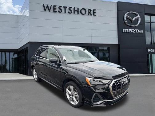 2022 Audi Q3 45 S line Premium