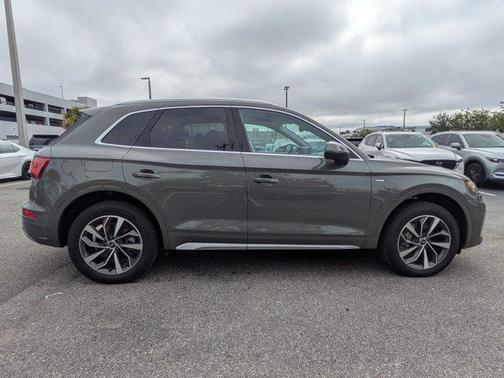 2024 Audi Q5 45 S line Premium