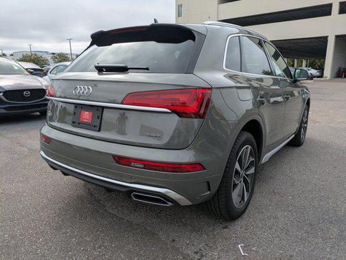 2024 Audi Q5 45 S line Premium
