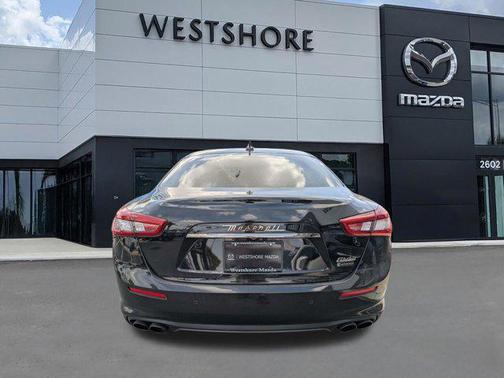 Nero Ribelle Mica 2019 Maserati Ghibli Base