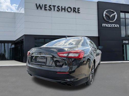 Nero Ribelle Mica 2019 Maserati Ghibli Base