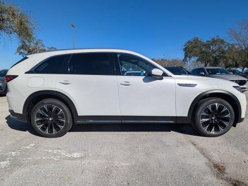 2026 Mazda CX-90 PHEV Premium Plus