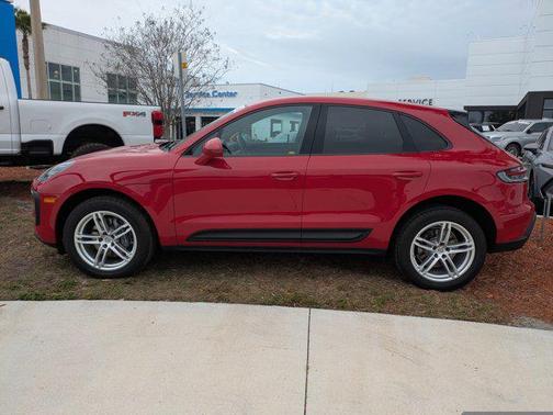 2024 Porsche Macan Base