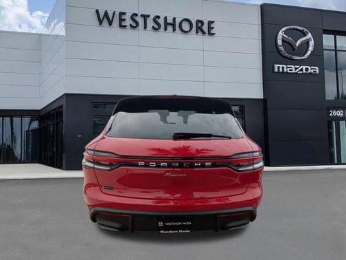 2024 Porsche Macan Base