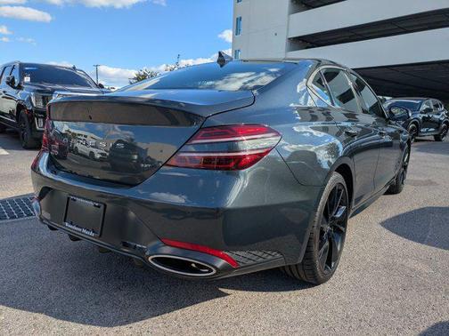 2023 Genesis G70 3.3T RWD