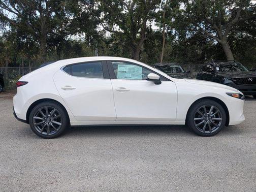 2025 Mazda Mazda3 FWD w/Preferred Package